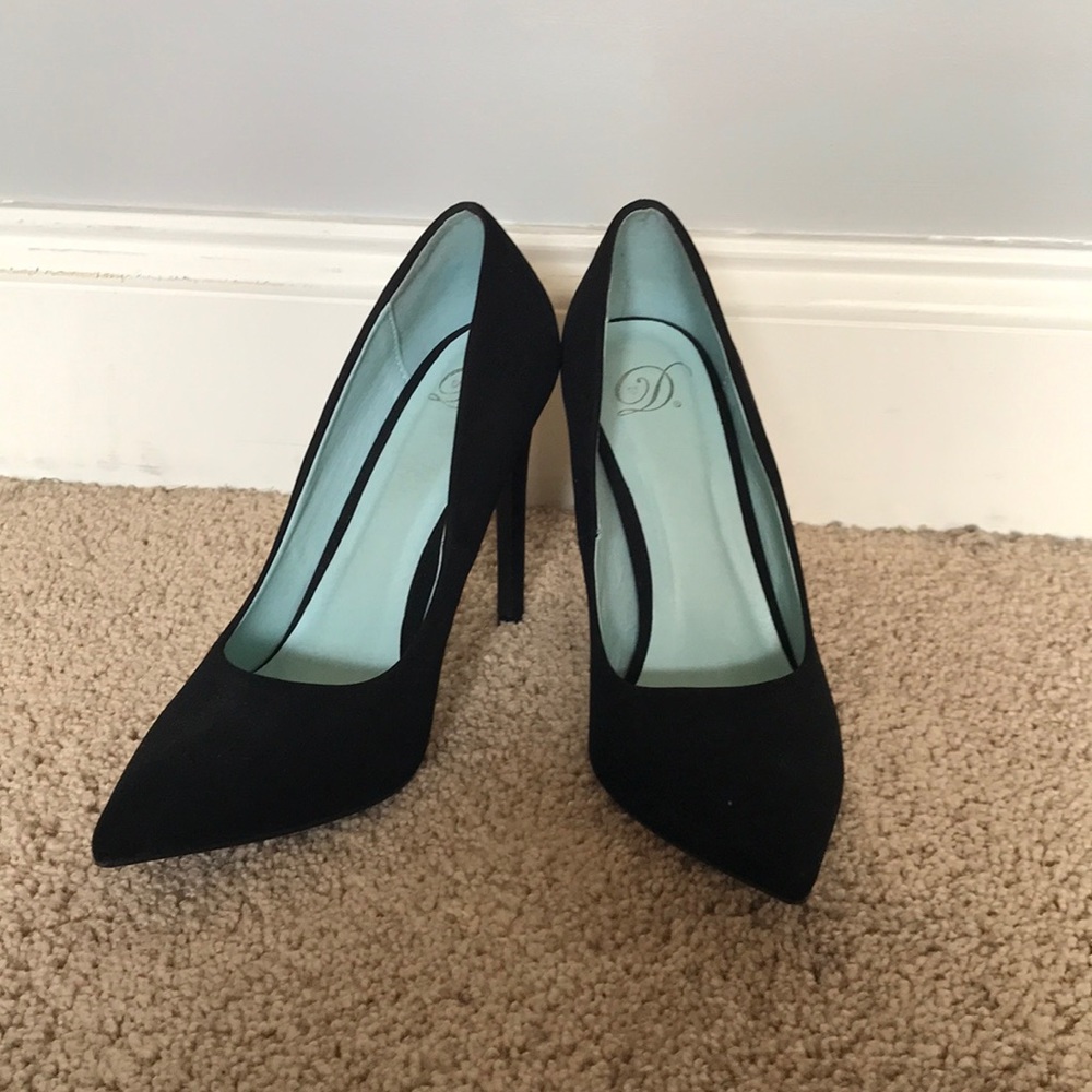 Black heels